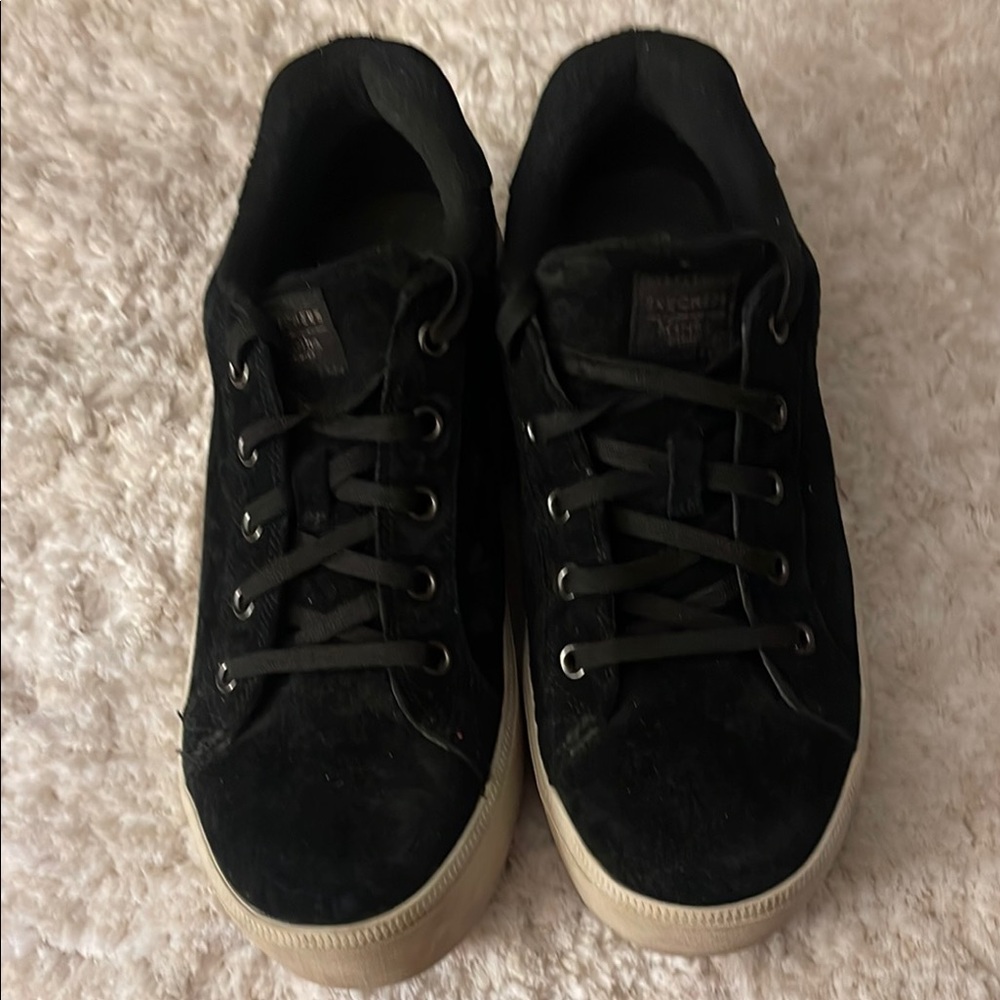 Skechers Martha Stewart Plateau Black Suede Low-Top Sneakers with